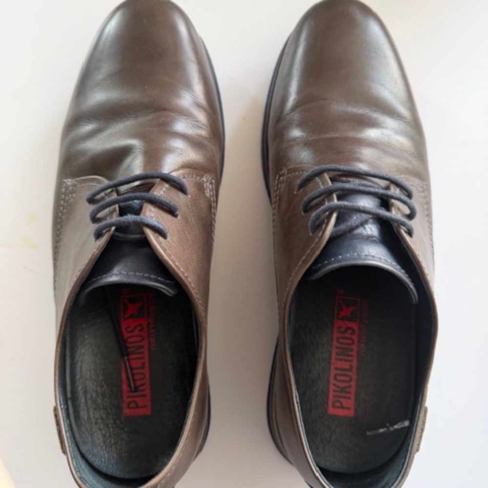 Pikolinos men's leather shoes EU 42 (US 9)